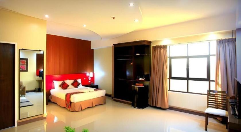 فندق ومركز مؤتمرات بيج دادي Butuan City المظهر الخارجي الصورة